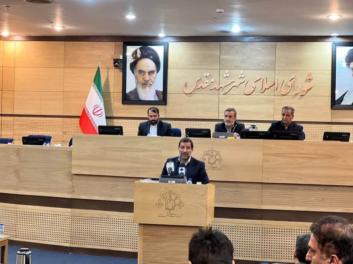 فرماندار مشهد: سرانه آموزشی در حاشیه شهر مشهد از استاندارد کشوری و استانی بسیار پایین‌تر است
