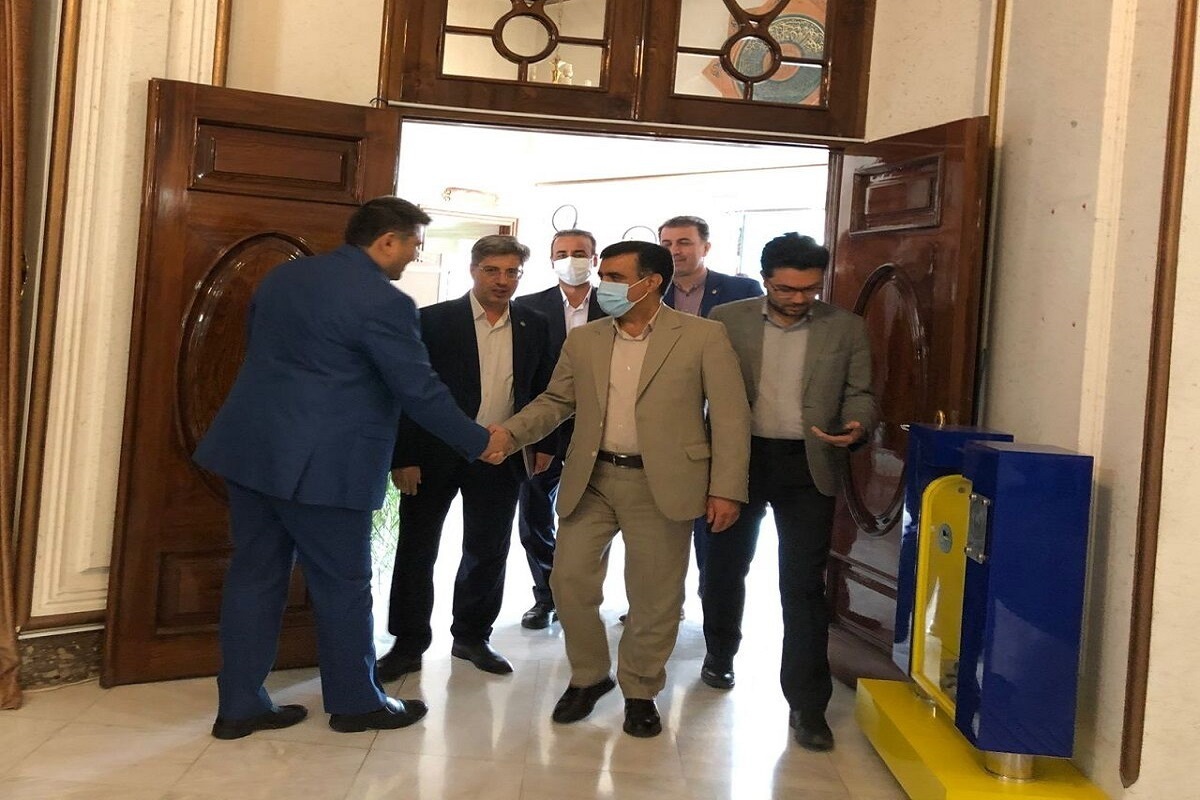 معاون رییس جمهور برای شرکت در اجلاس امنیت غذایی ترکمنستان وارد مشهد مقدس شد