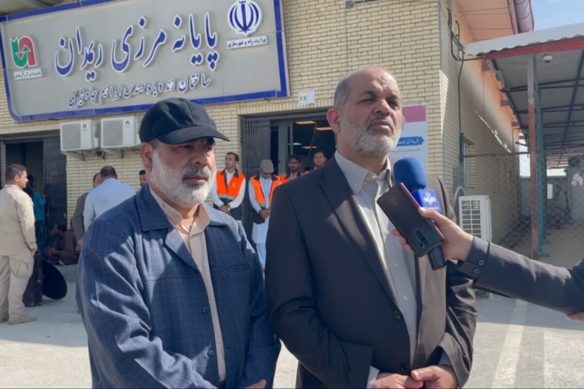بازدید وزیر کشور از مرز مشترک ایران و پاکستان| وحیدی: تکمیل بازارچه ریمدان سبب بهبود ارائه خدمات به مسافران می‌شود