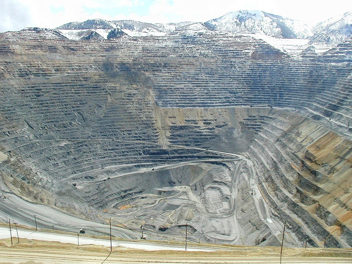 ۱۵۰ معدن راکد خراسان رضوی به بخش خصوصی واگذار شد