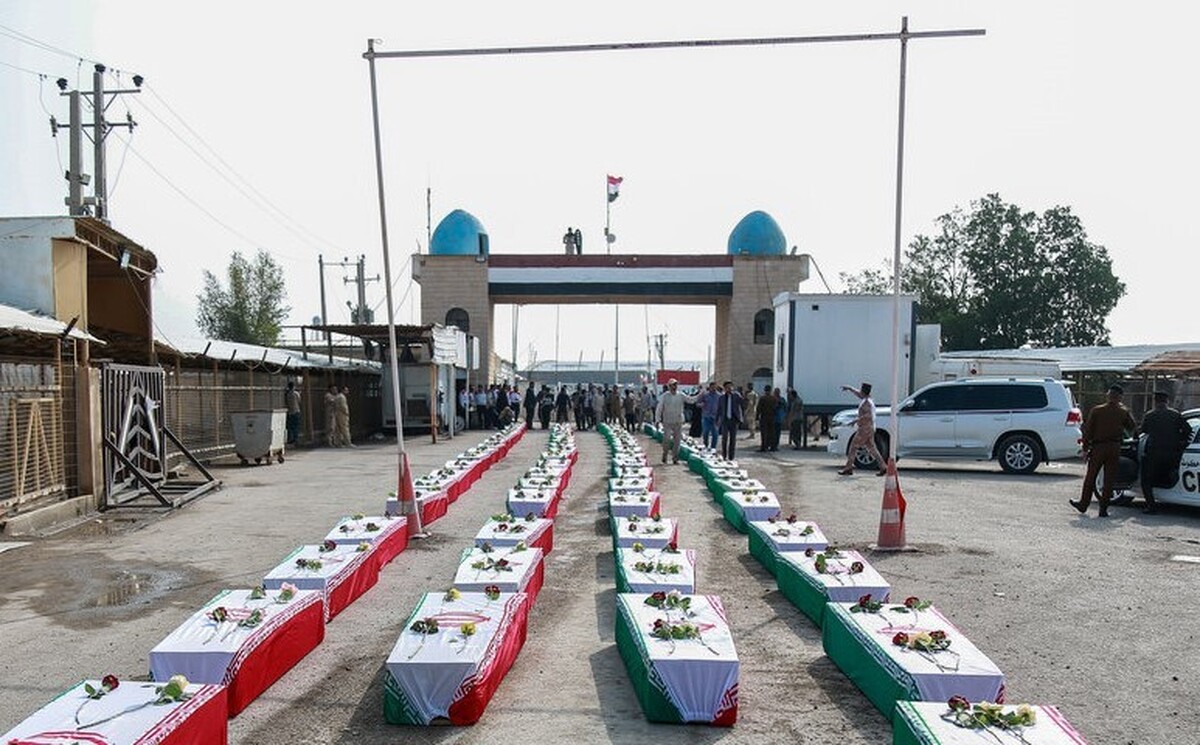 ورود پیکرهای مطهر ۷۱ شهید دفاع مقدس به کشور از مرز شلمچه