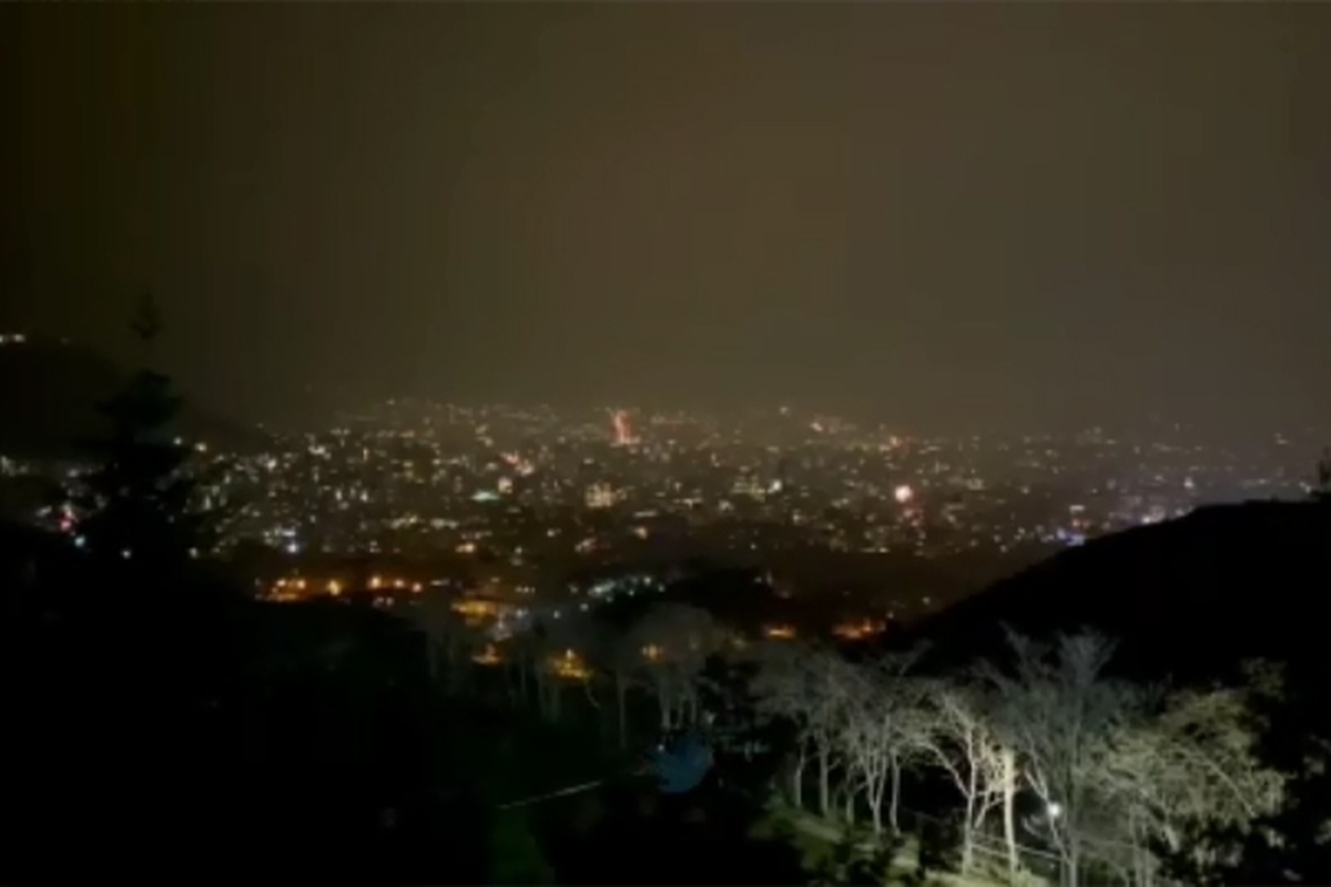 ویدئو | نمای عجیب از شمال تهران در شب چهارشنبه‌سوری