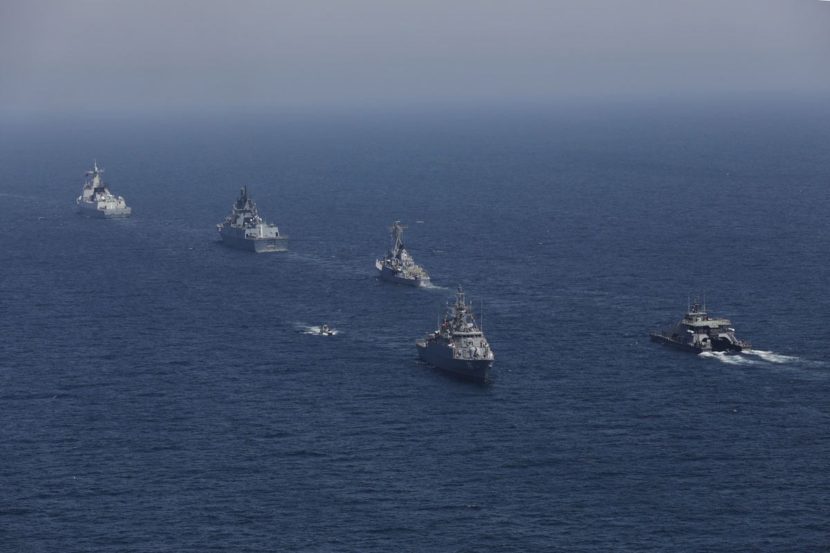 رزمایش کمربند امنیت دریایی ۲۰۲۳ پایان یافت| رژه دریایی یگان‌های ایران، چین و روسیه از مقابل ناوشکن جماران+ جزئیات