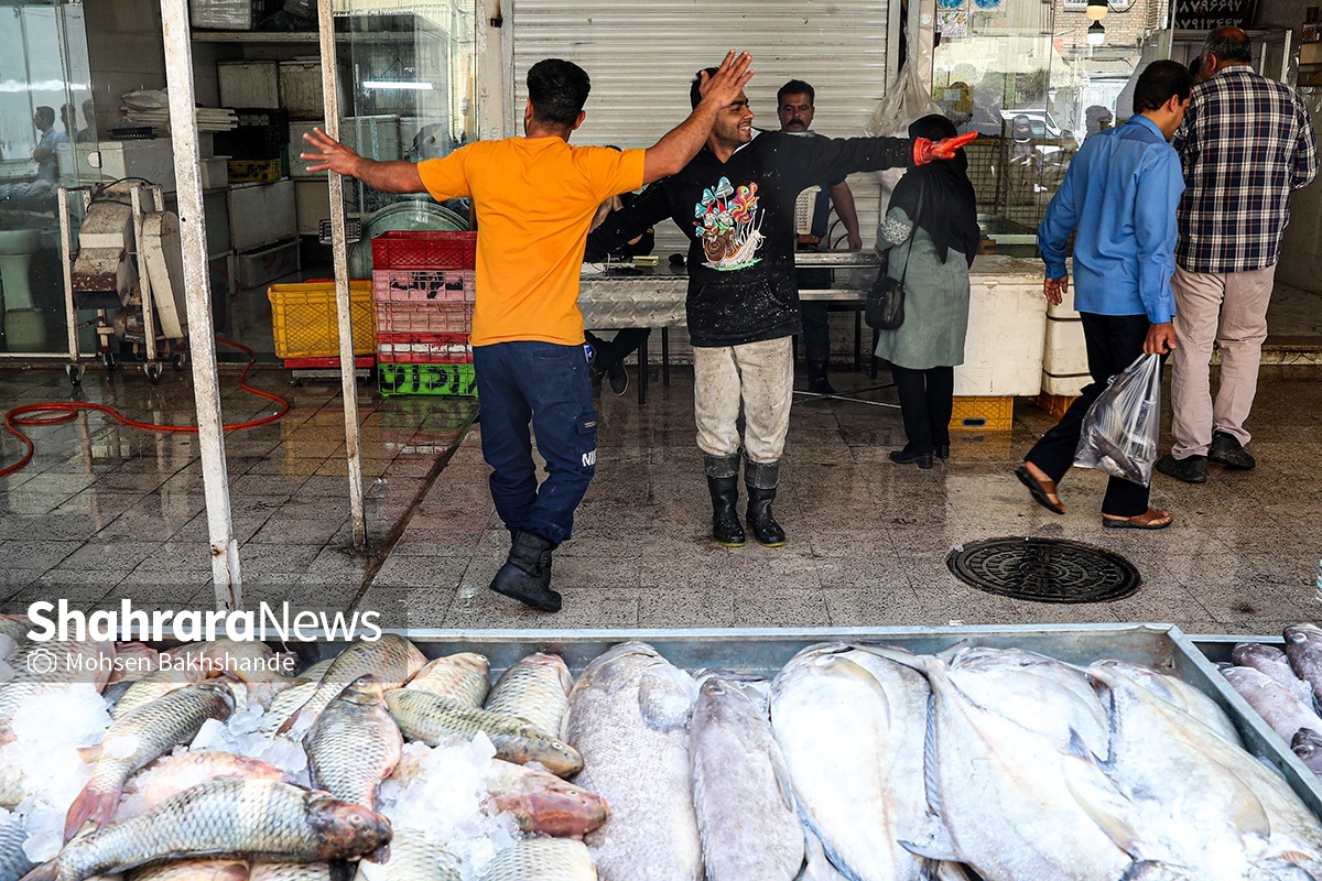 بازار ماهی فروشان در شهرک عرب‌های مشهد