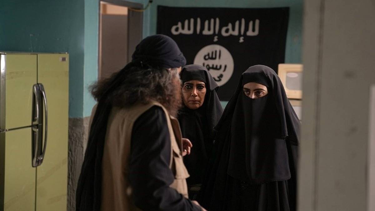 «ابتسام بغلانی» بازیگر نقش فرمانده زن داعشی سریال سقوط کیست؟ + بیوگرافی و عکس