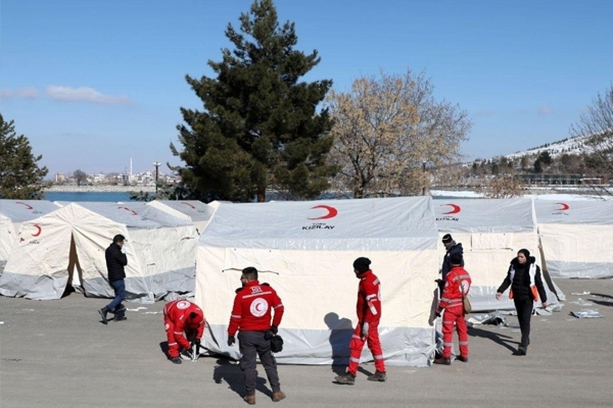 افشای کاسبی هلال احمر ترکیه با چادرهای زلزله‌زدگان