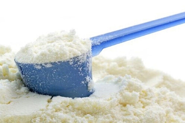 کمبود شیر خشک رژیمی در بازار رفع می شود | توزیع ۱۳ هزار قوطی شیر خشک در داروخانه‌ها
