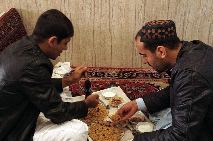 طالبان: زنان و مردان خانواده حق ندارند در کنار هم در رستوران‌ها غذا بخورند