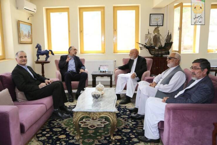 دیدار سفیر ایران در کابل با حامد کرزی