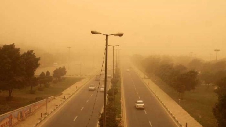 هشدار نارنجی هواشناسی | گرد و غبار در راه ۲۰ استان کشور
