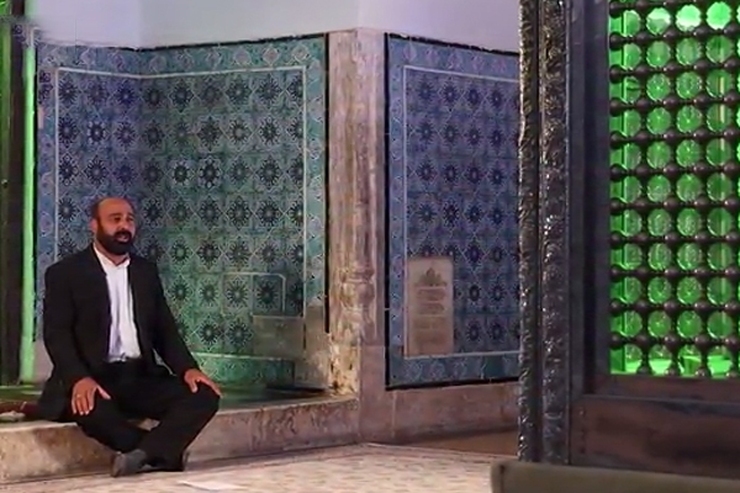 ویدئو | قسمت دوم مناجات خوانی حسن عبدی در امام‌زاده محروق(ع) نیشابور