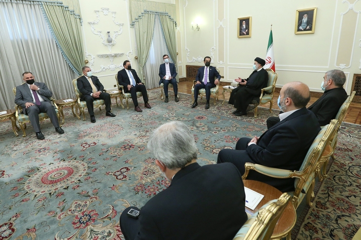 رئیسی: ایران و عراق دوستان دوران سختی یکدیگر هستند| ایجاد شکاف بین مذاهب و اقوام، موجب رخنه دشمن می‌شود