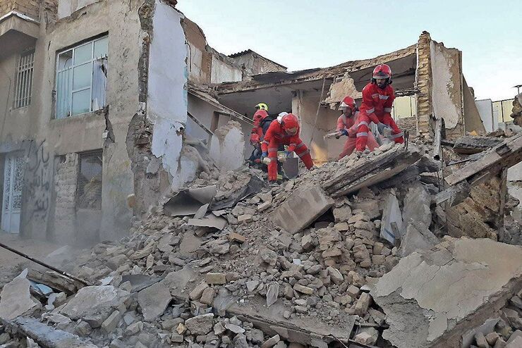 جزئیات ریزش ساختمان ۴ طبقه در کرمانشاه| ۲ نفر جان باختند