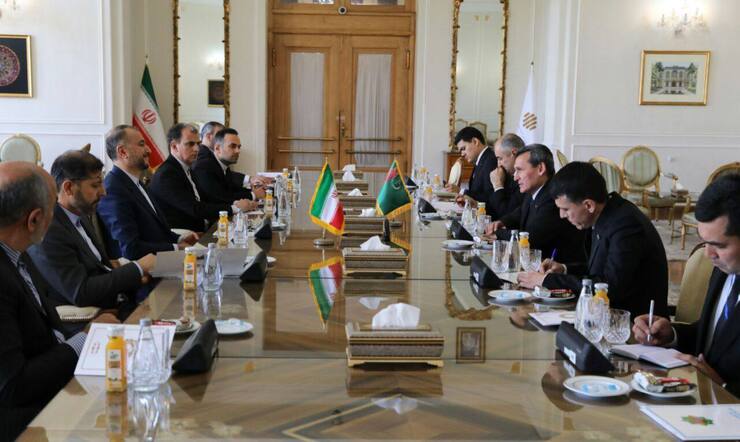دیدار وزرای امور خارجه ایران و ترکمنستان| امیرعبداللهیان: باید در راستای اجرای کامل توافقنامه‌ها حرکت کرد
