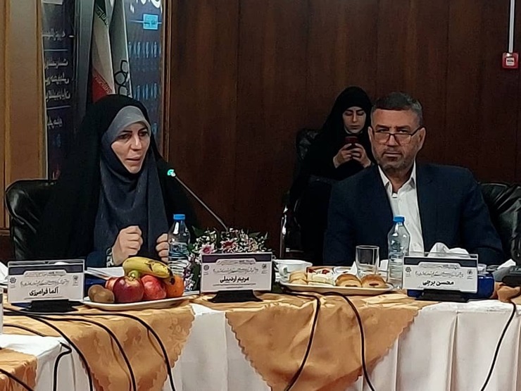 رییس کمیته بانوان کلان‌شهر‌های ایران: باید خانواده‌محوری را از شهرداری آغاز کنیم