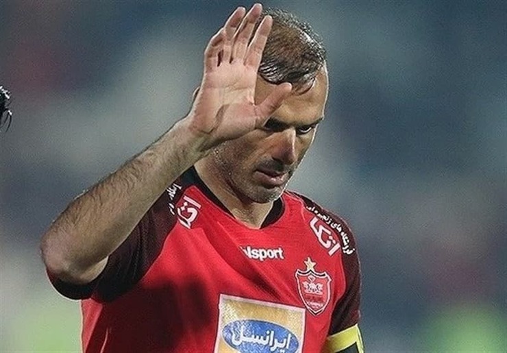 سیدجلال حسینی چطور از فوتبال خداحافظی می‌کند؟