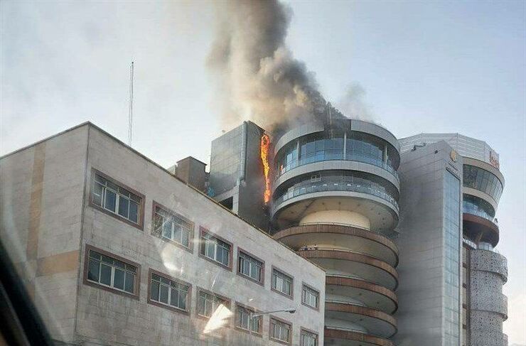 ساختمان «لیدوما» تهران آتش گرفت + فیلم