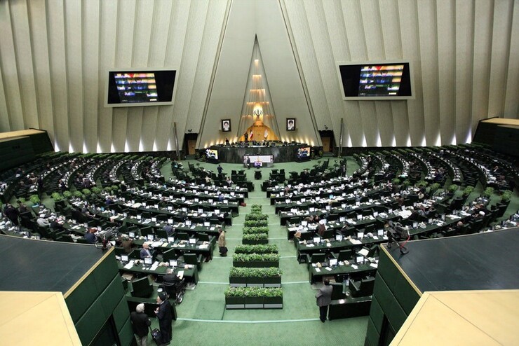 موسوی، سلیمی و دشتی‌اردکانی به‌عنوان اعضای ناظر هیأت رئیسه مجلس در اجلاسیه سوم انتخاب شدند