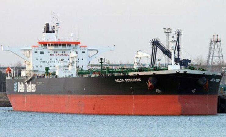 پاسخ قاطع ایران به ماجراجویی یونان | نیروی دریایی سپاه ۲ نفتکش یونانی را متوقف کرد