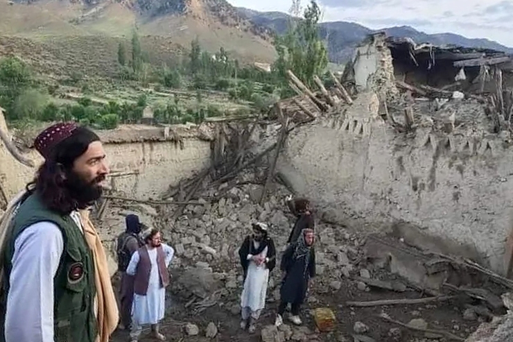 رویترز: زلزله در جنوب شرق افغانستان ۹۵۰ کشته و  ۶۱۰ زخمی برجا گداشت + فیلم