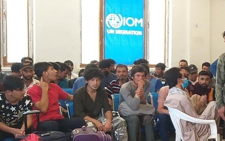 بازگشت بیش از ۴ هزار مهاجر از ایران به افغانستان