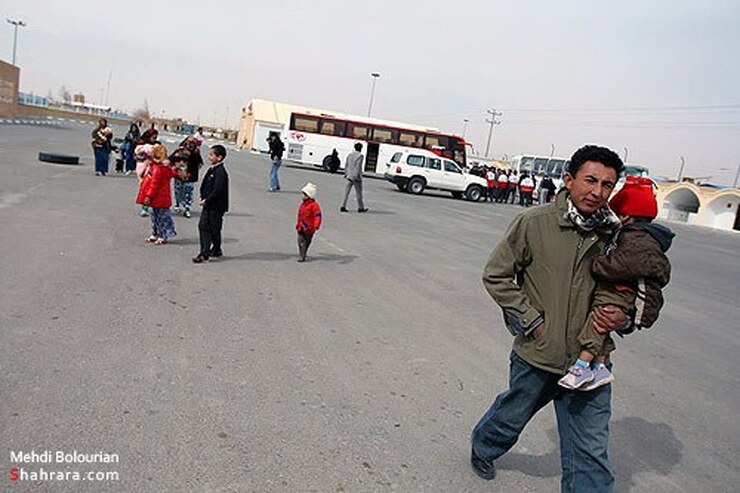 مدیرکل اتباع از افزایش بازگشت مهاجران افغانستانی به کشورشان خبرداد