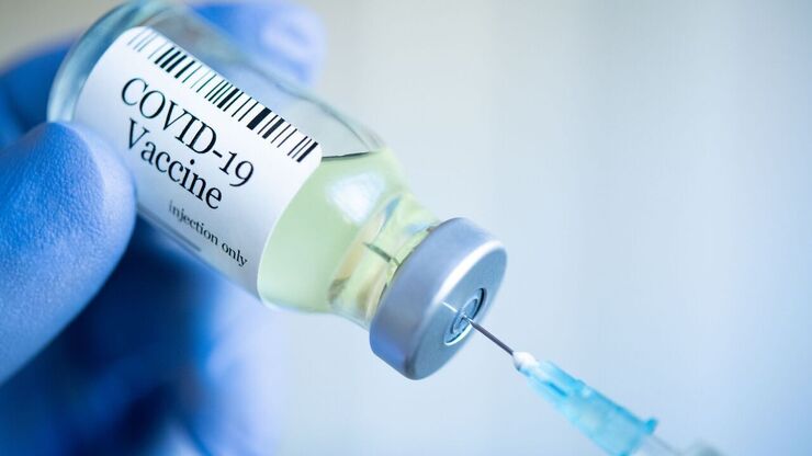 وزیر بهداشت: هیچ جایی حق تزریق واکسن تاریخ گذشته ندارد| آمار واکسیناسیون صعودی شد