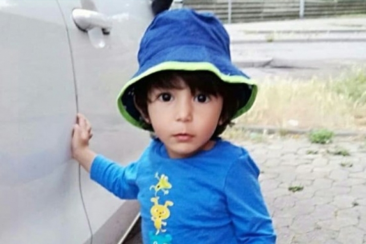 دانمارک کودک ایرانی را به خانواده‌اش بازگردانَد | ماجرای تلخ جدایی میان پدرومادر با فرزند