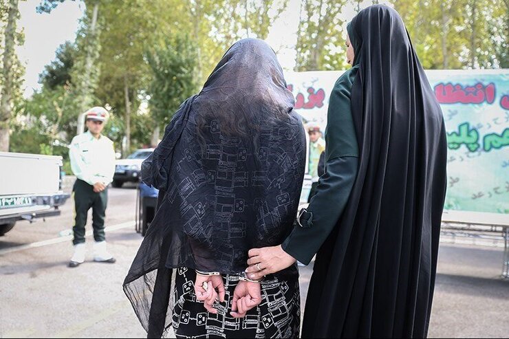 ویدئو| بازداشت دختران قمه‌کش در بوشهر