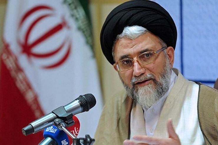 حجت الاسلام خطیب تاکید کرد: تروریست‌های آلبانی نشین هیچ‌گاه از آتش انتقام دوازده هزار شهید جنایات آنها در امان نبوده و نخواهند بود.