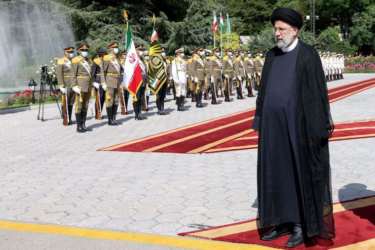 استقبال رسمی آیت‌الله رئیسی از نخست‌وزیر عراق در تهران+ فیلم