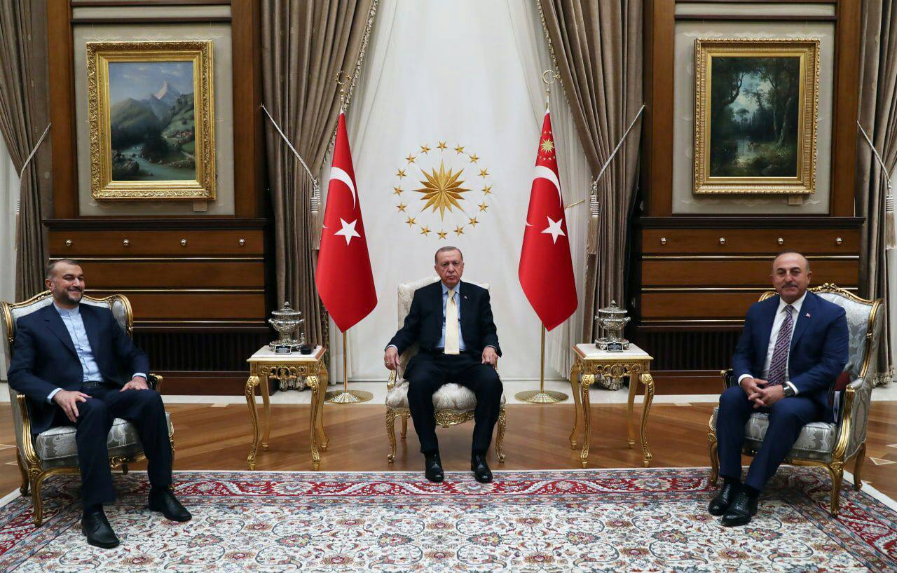 امیرعبداللهیان در دیدار با اردوغان مطرح کرد: آمادگی ایران برای تسهیل در گفتگو برای کاهش نگرانی‌های امنیتی در سوریه| ضرورت اجتناب از هرگونه اقدام نظامی+ فیلم
