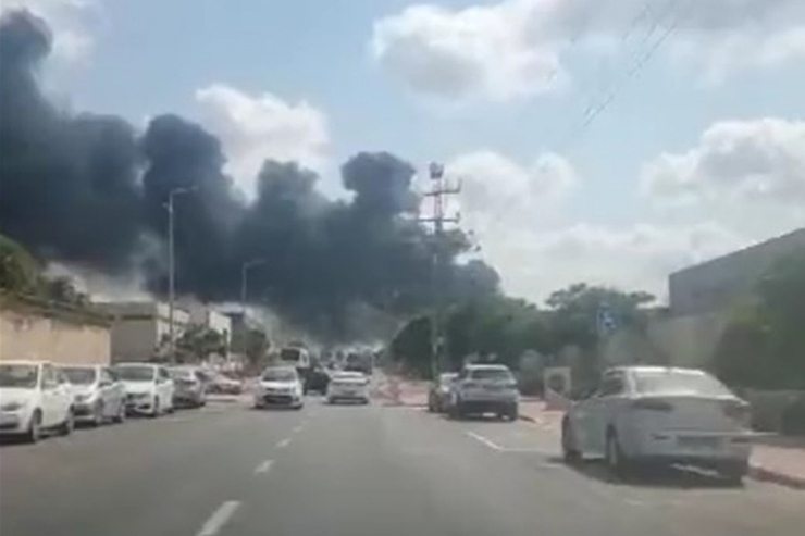 آتش سوزی در منطقه صنعتی شهر سدیروت رژیم صهیونیستی + فیلم