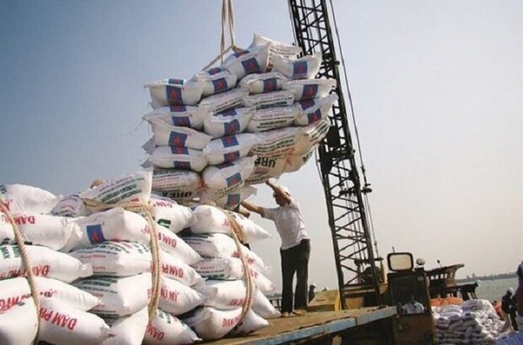 نماینده آستانه‌اشرفیه: واردات برنج از اول مرداد تا پایان آبان‌ماه ممنوع است| جلوی واردات غیرقانونی گرفته شود