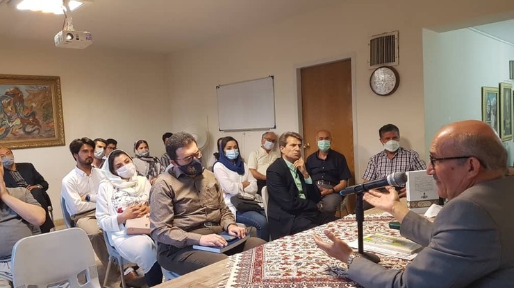 نشست تخصصی شعر آیینی فارسی در خردسرای فردوسی مشهد برگزار شد