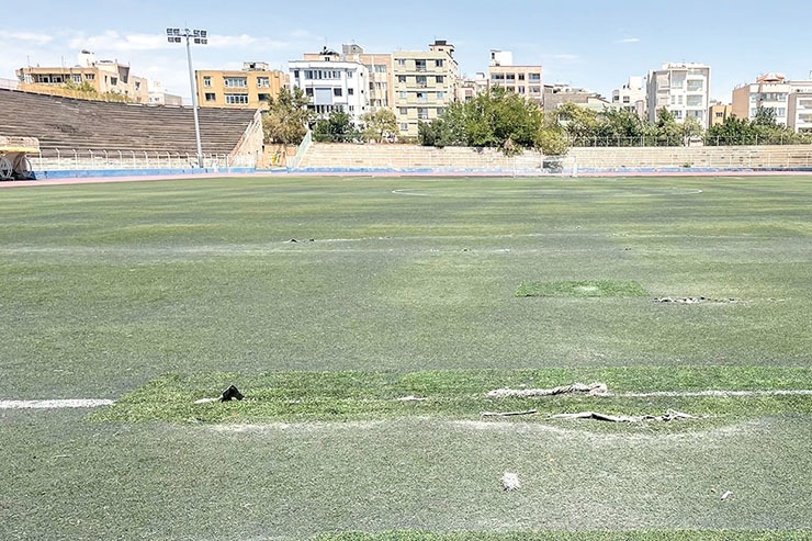 وضعیت بد ورزشگاه تختی مشهد| برهوت سعدآباد!
