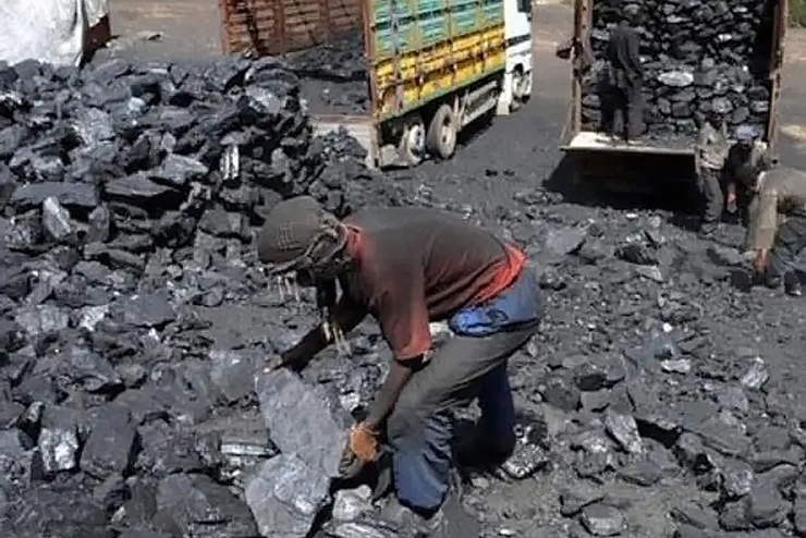 تدابیر جدید پاکستان برای واردات زغال سنگ افغانستان
