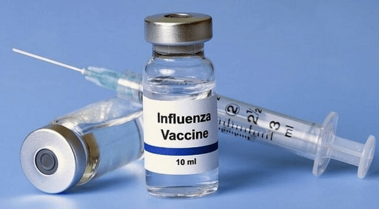 بهترین زمان تزریق واکسن آنفلوآنزا چه زمانی است؟ | تزریق همزمان واکسن کرونا و آنفلوآنزا؛ آری یا خیر؟