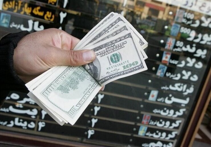 ادامه فروش ارز اربعین در روز‌های تعطیل توسط صرافی‌های مجاز و شعب کشیک بانک‌ها