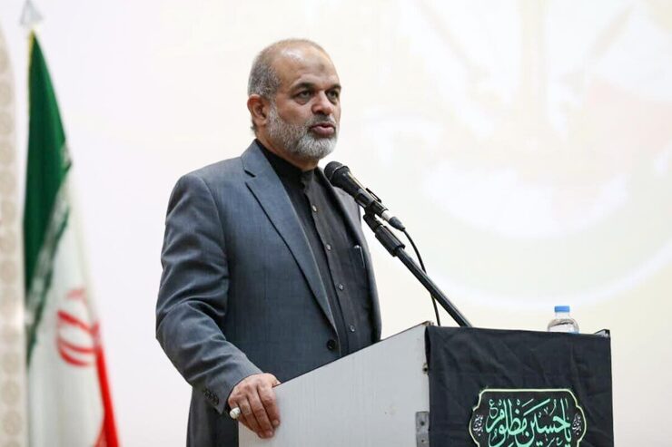 وزیر کشور در مشهد: ظرفیتهای ۷ استان برای خدمت به زائران حرم رضوی در دهه آخر ماه صفر به کار گرفته می‌شود