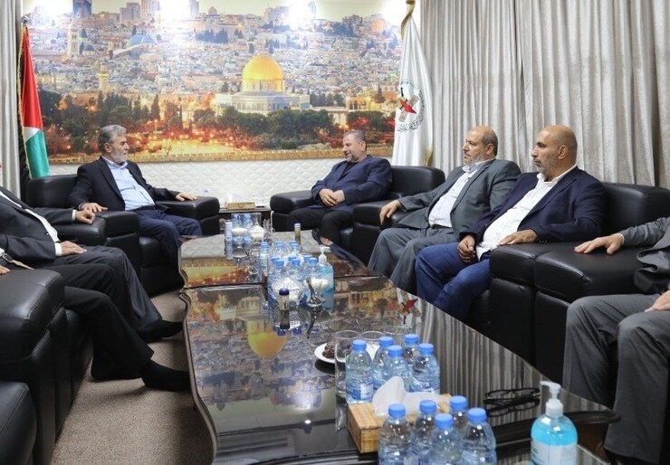 دیدار هیئتی از رهبران حماس با دبیرکل جهاد اسلامی| نبرد با اشغالگران تا پاک‌سازی کامل فلسطین از لوث آنان ادامه دارد