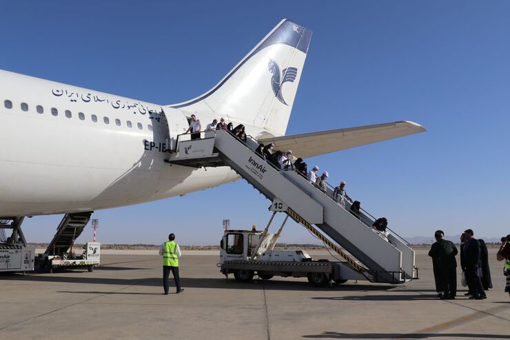 پرواز‌های مشهد به نجف تاخیر خورد | بازگشت مسافران از هواپیما به سالن ترانزیت