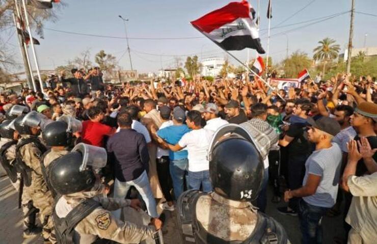 آخرین اخبار از تحولات عراق| اصابت راکت‌ به منطقه سبز بغداد| پیام آیت‌الله صدر به طرف‌های درگیر: سلاح‌ها را زمین بگذارید