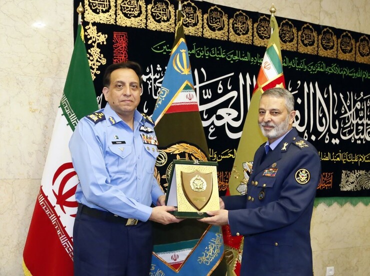 سرلشکر موسوی: آمادگی ارتش ایران برای برگزاری رزمایش مشترک هوایی با پاکستان| تحریم‌ها برای ما فرصت شد