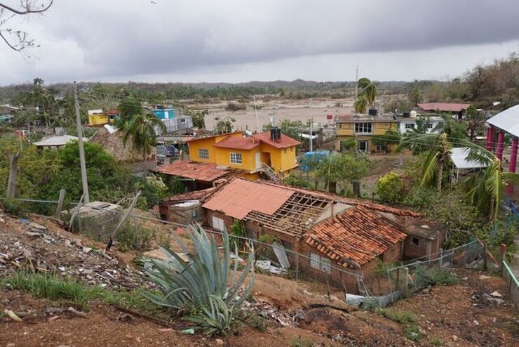 ویدئو| شکل‌گیری طوفان در کولیاکان مکزیک