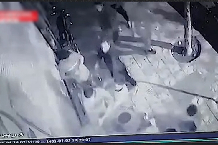 ویدئو | لحظه مجروحیت ‌مدافع امنیت شهید زاهدلویی‌ در ‌قم