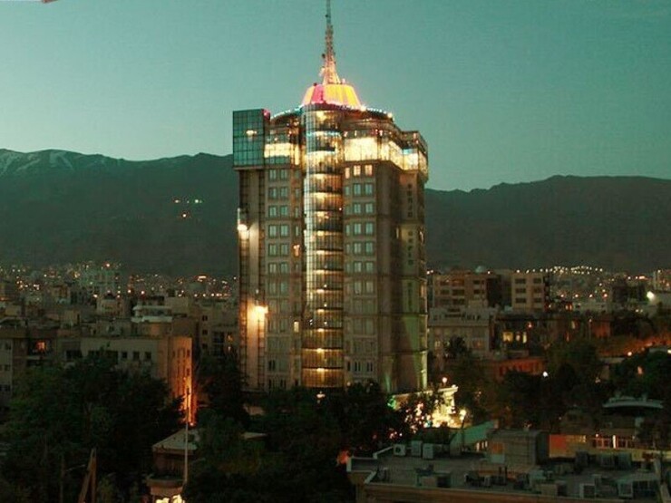 ۱۳۰ میلیون تومان، قیمت هر متر واحد مسکونی در یک برج مسکونی مشهد