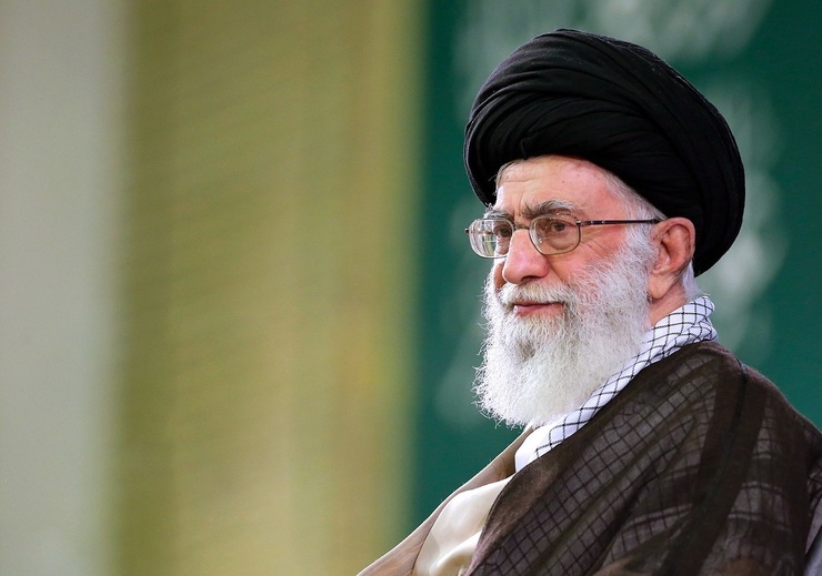 بیانات رهبری درباره ویژگی‌های ممتاز حافظ شیرازی