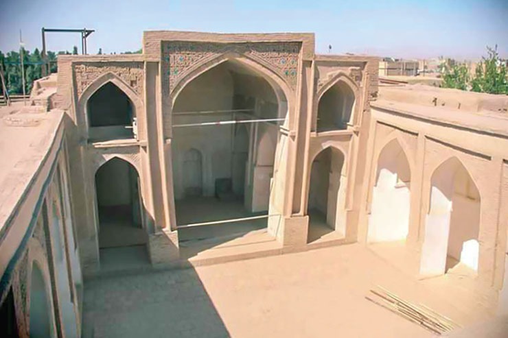 مسجد جامع سنگان؛ بازمانده‌ای پیر با ایوان خمیده