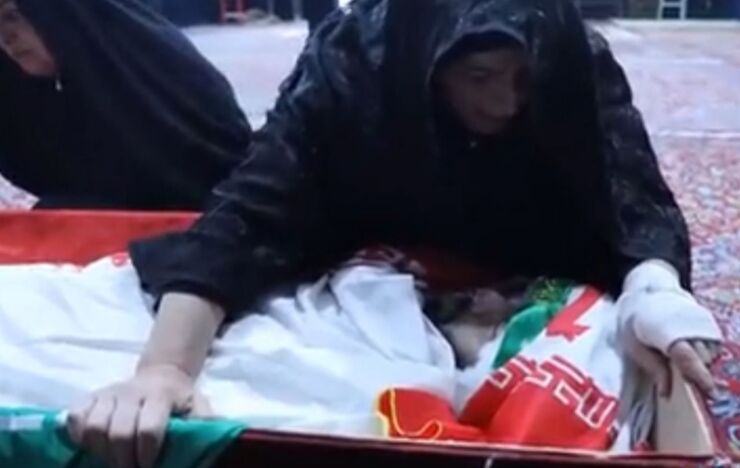 ویدئو | بدون تعارف با خانواده شهید دهه‌هشتادی در اغتشاشات اخیر